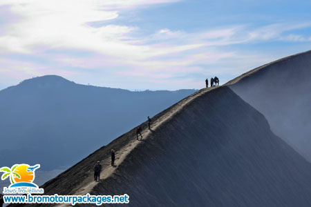 Mount Semeru Trekking Package