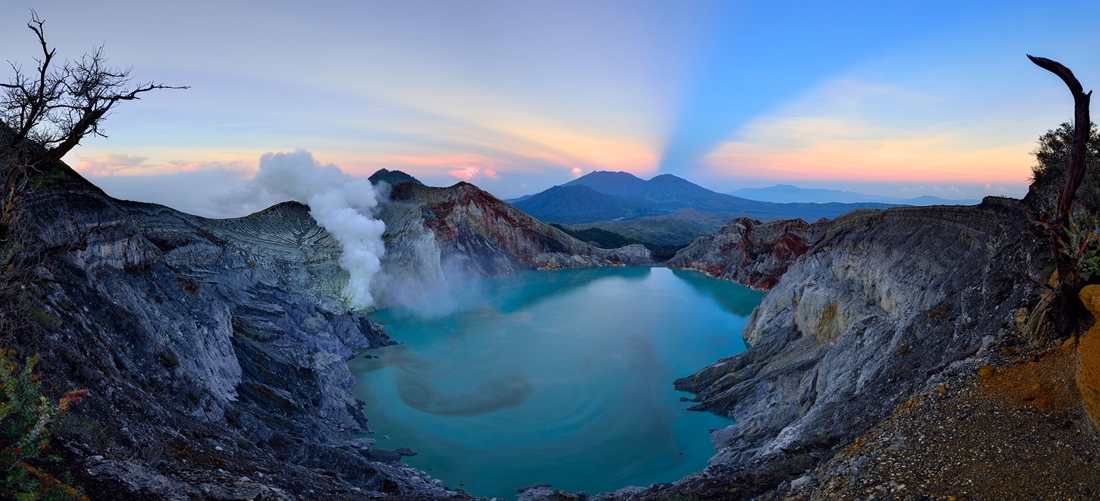 ijen crater